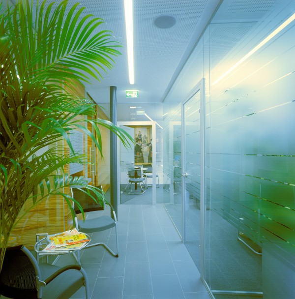 matr010_web